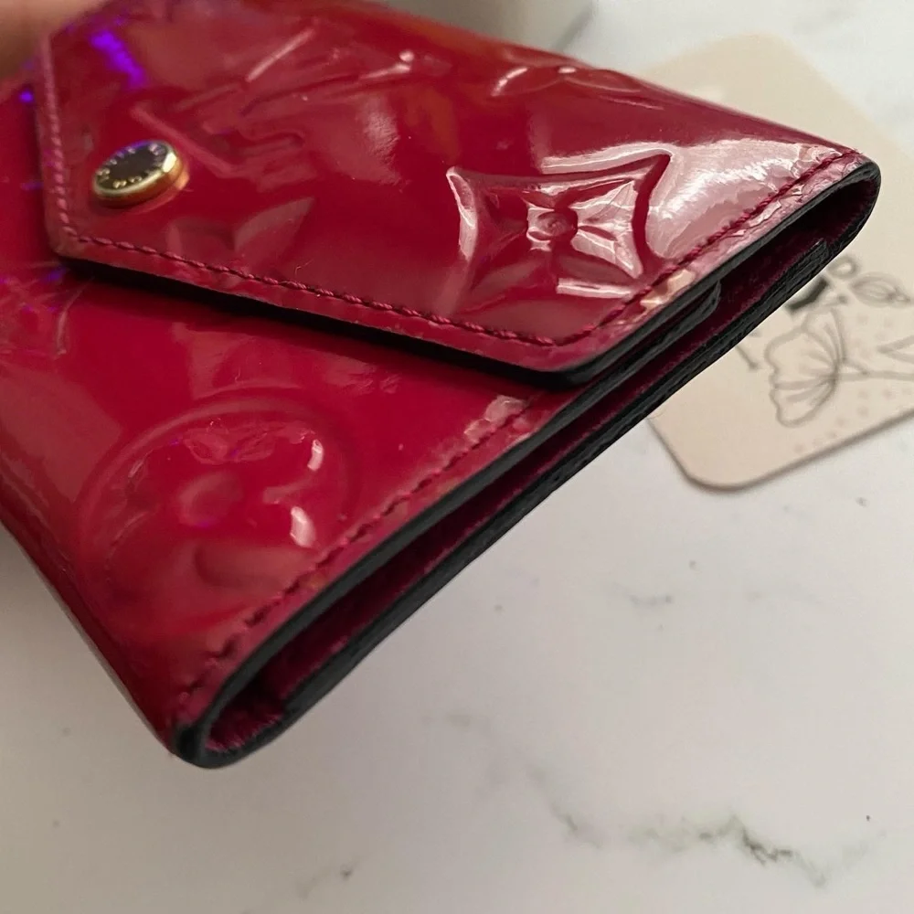 ❌SOLD❌ Louis Vuitton 6 Key Holder - Vernis Leather (Fuchsia/Red?) - Picture 9 of 9